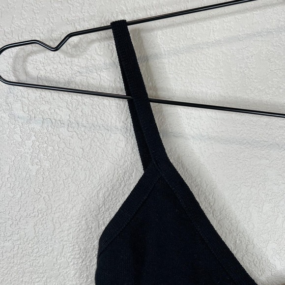 Superdown Remy Crop Top Black Strappy V Neck Stretch Knit Women's Size Medium M - Picture 2 of 12